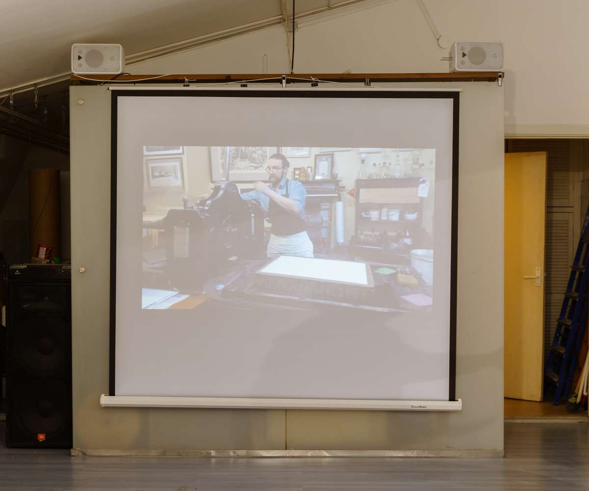 Просмотр документальных фильмов